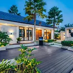 Villa Rembulan